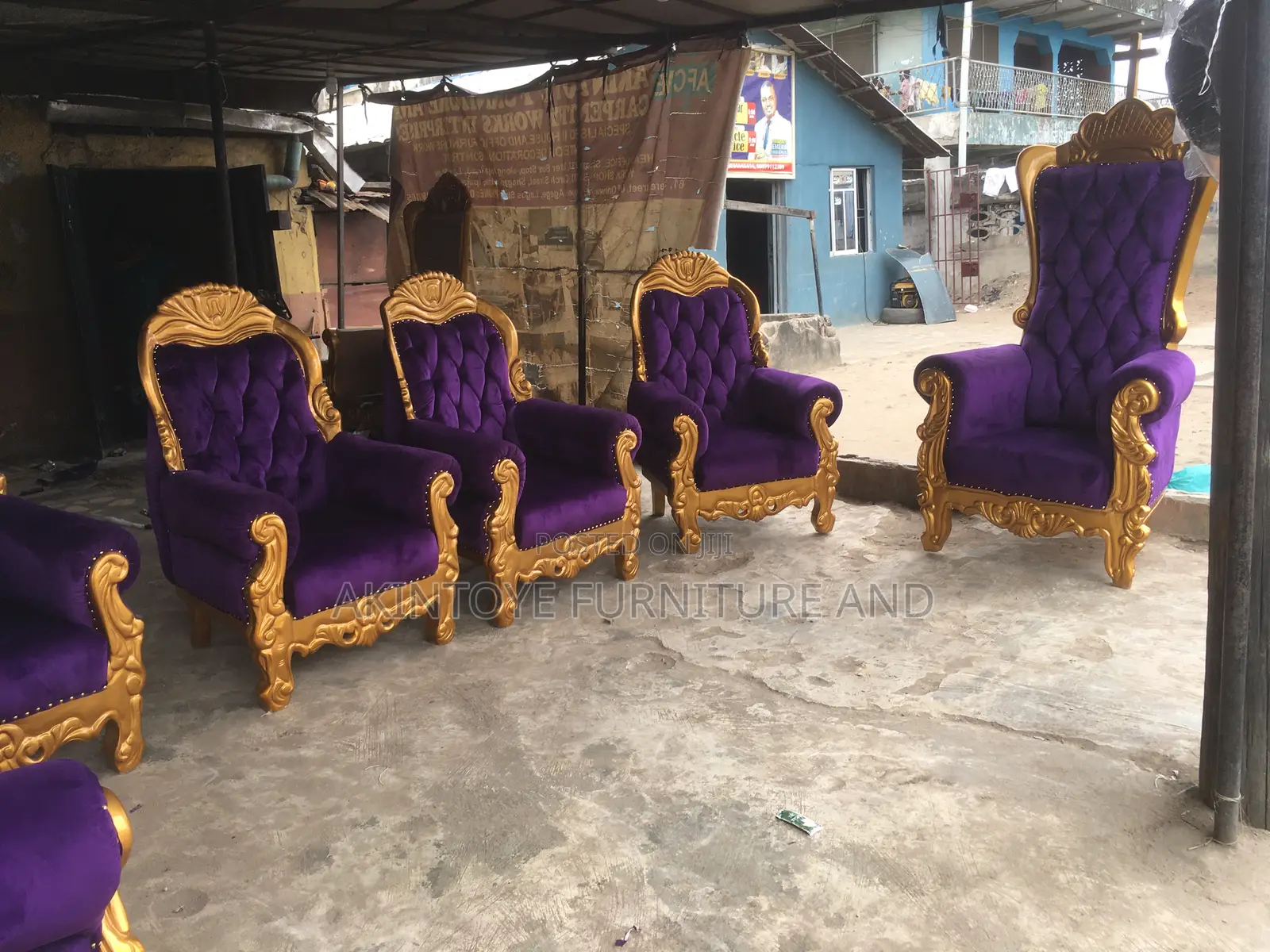 Royal Chair