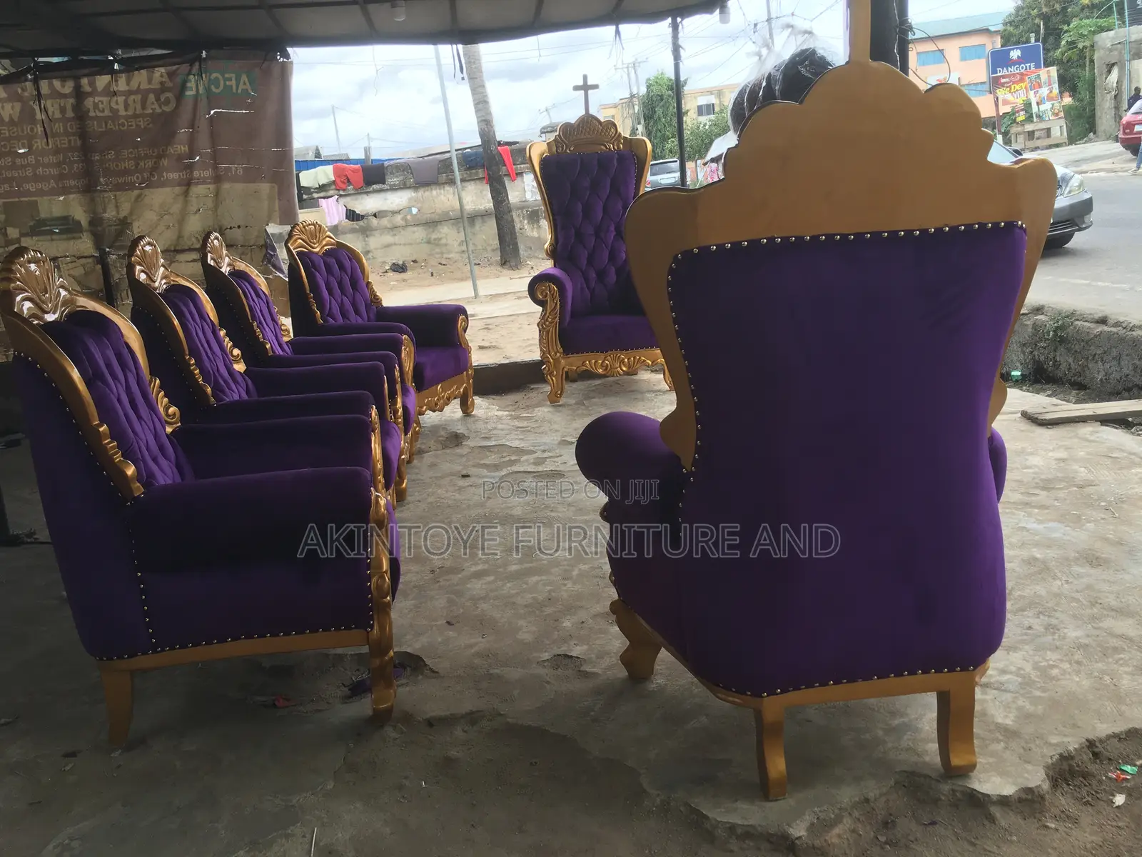 Royal Chair