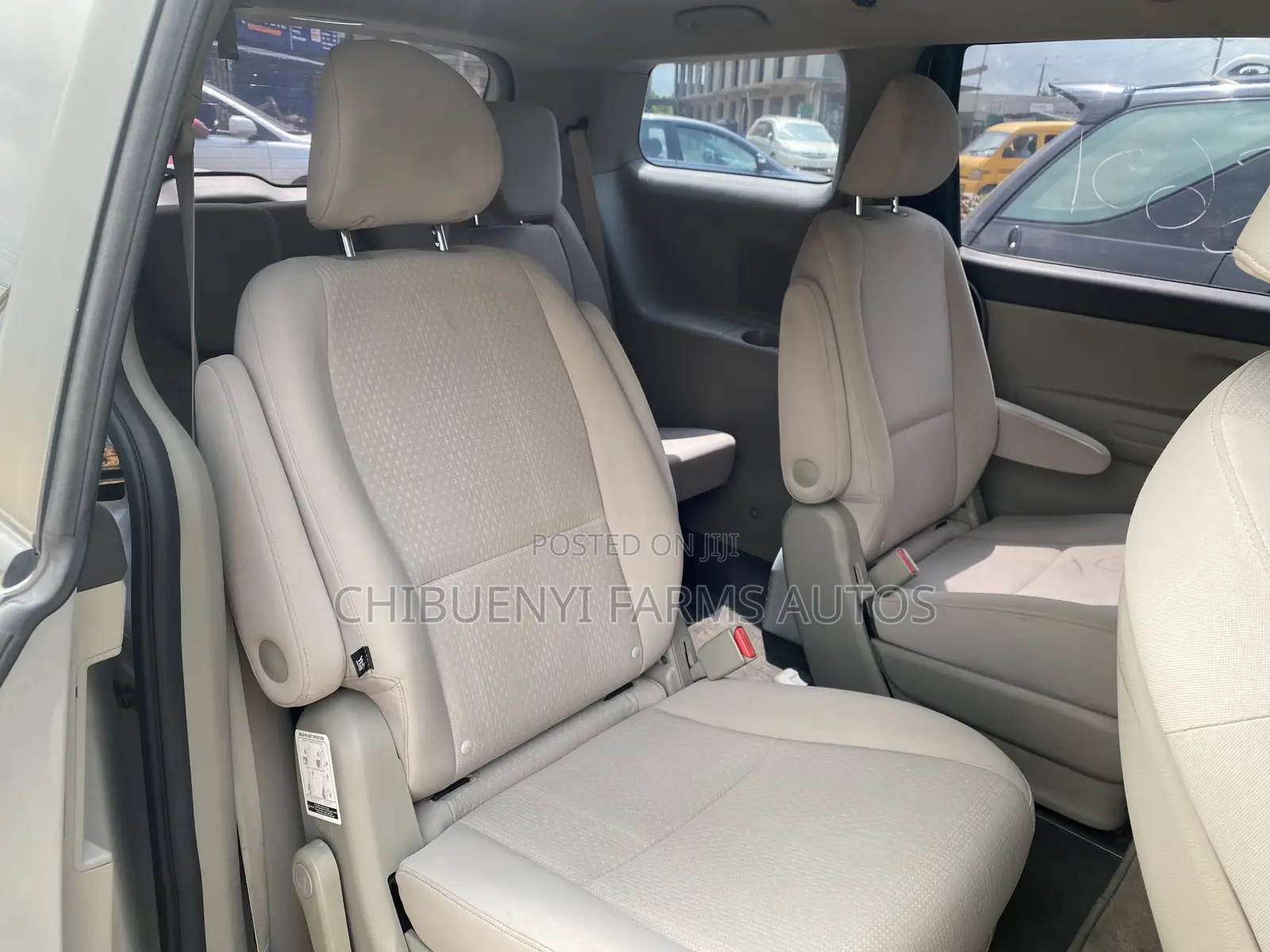 Kia Sedona 2015 Silver