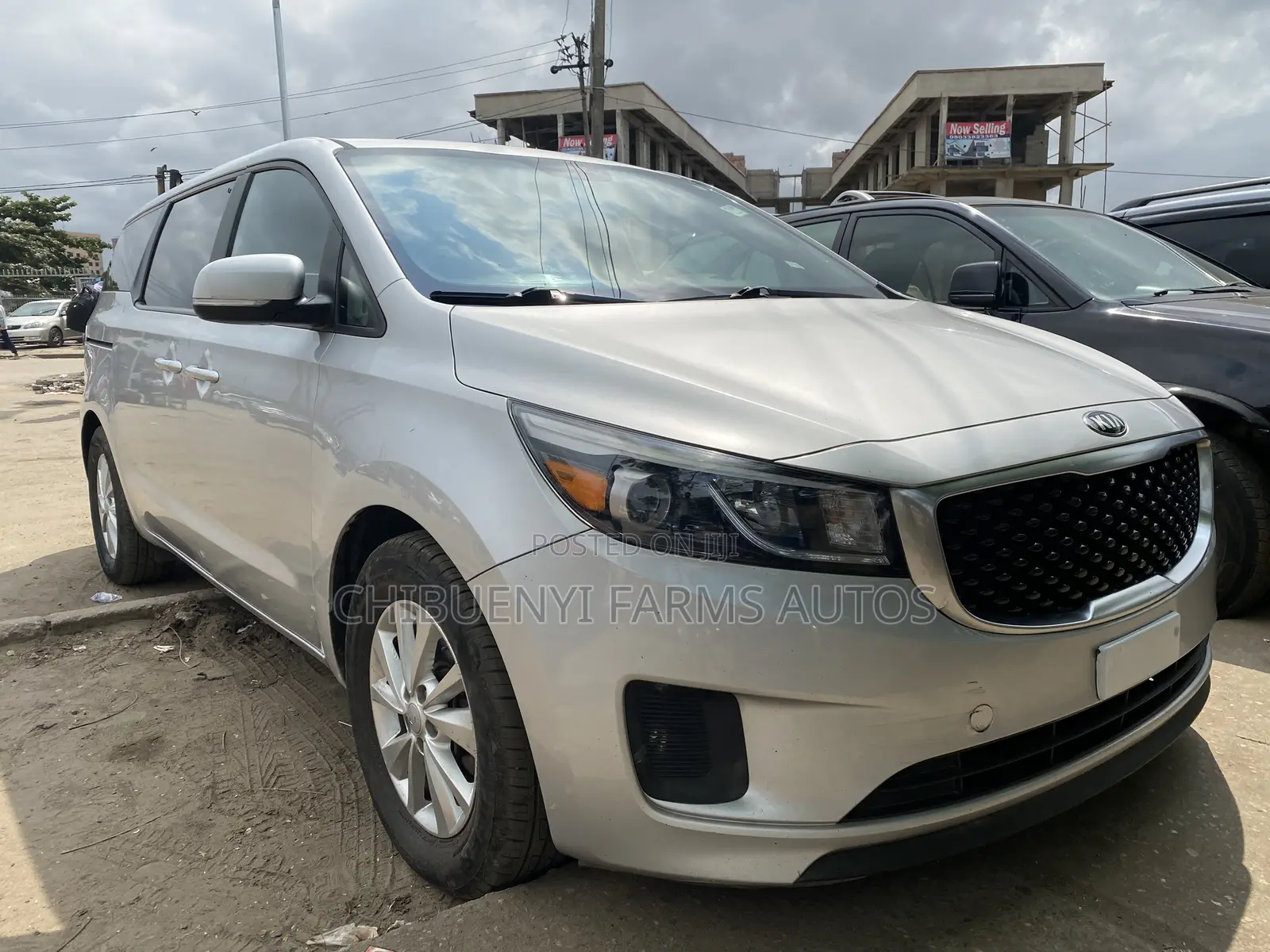 Kia Sedona 2015 Silver