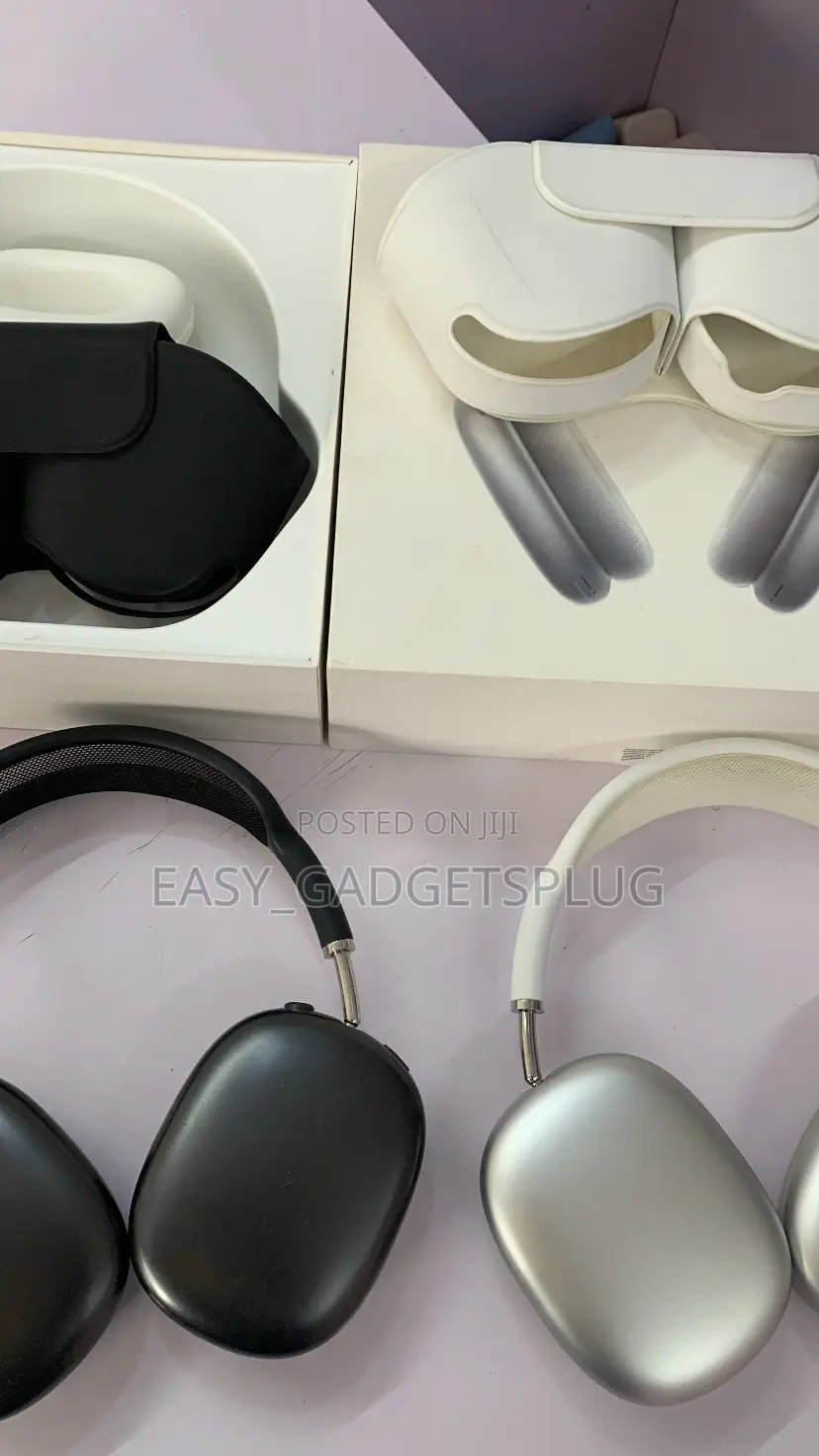 Airpods Max Space Grey and Silver