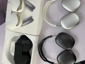 Airpods Max Space Grey and Silver
