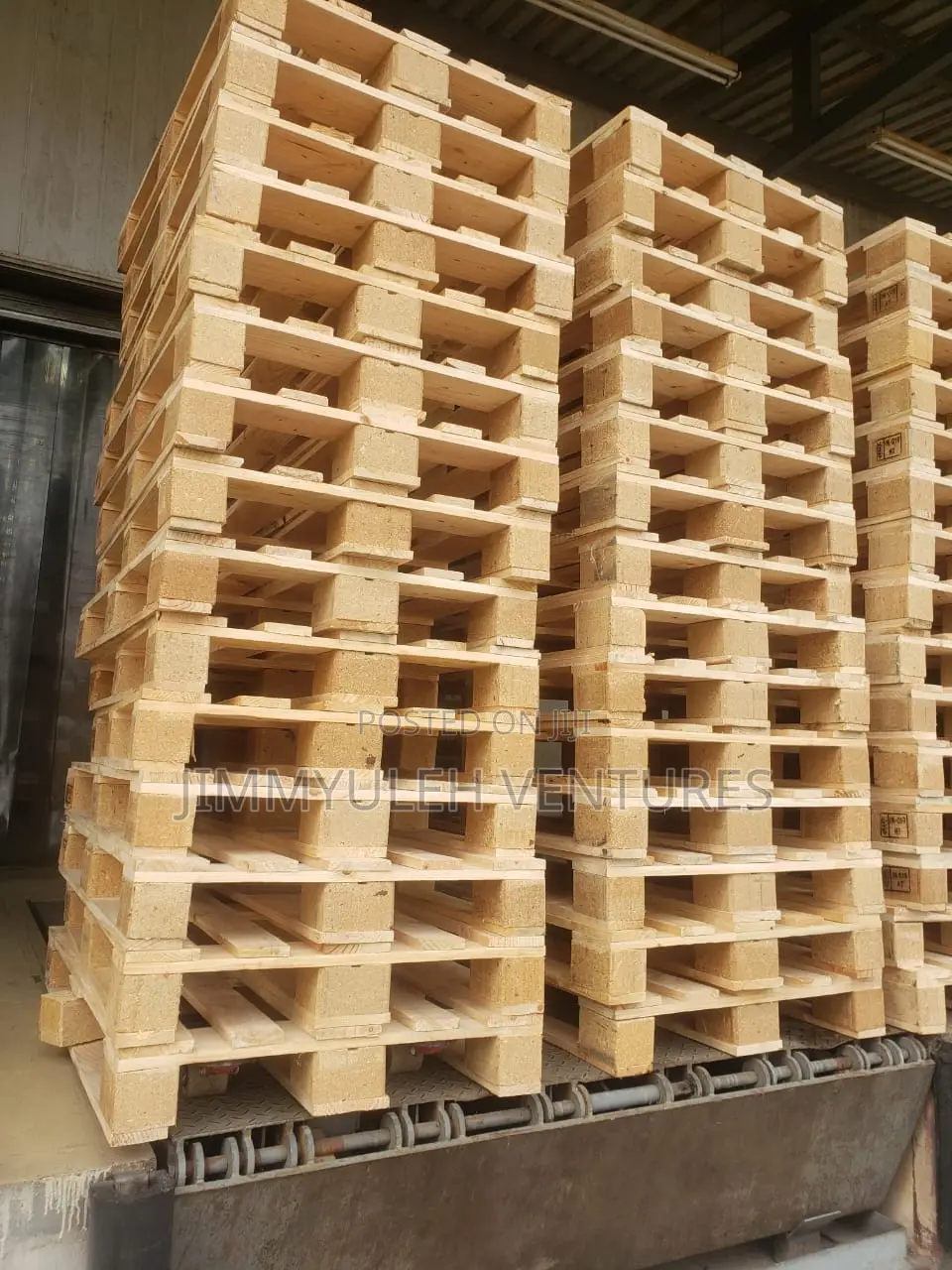 Neat/ Treated Pallets