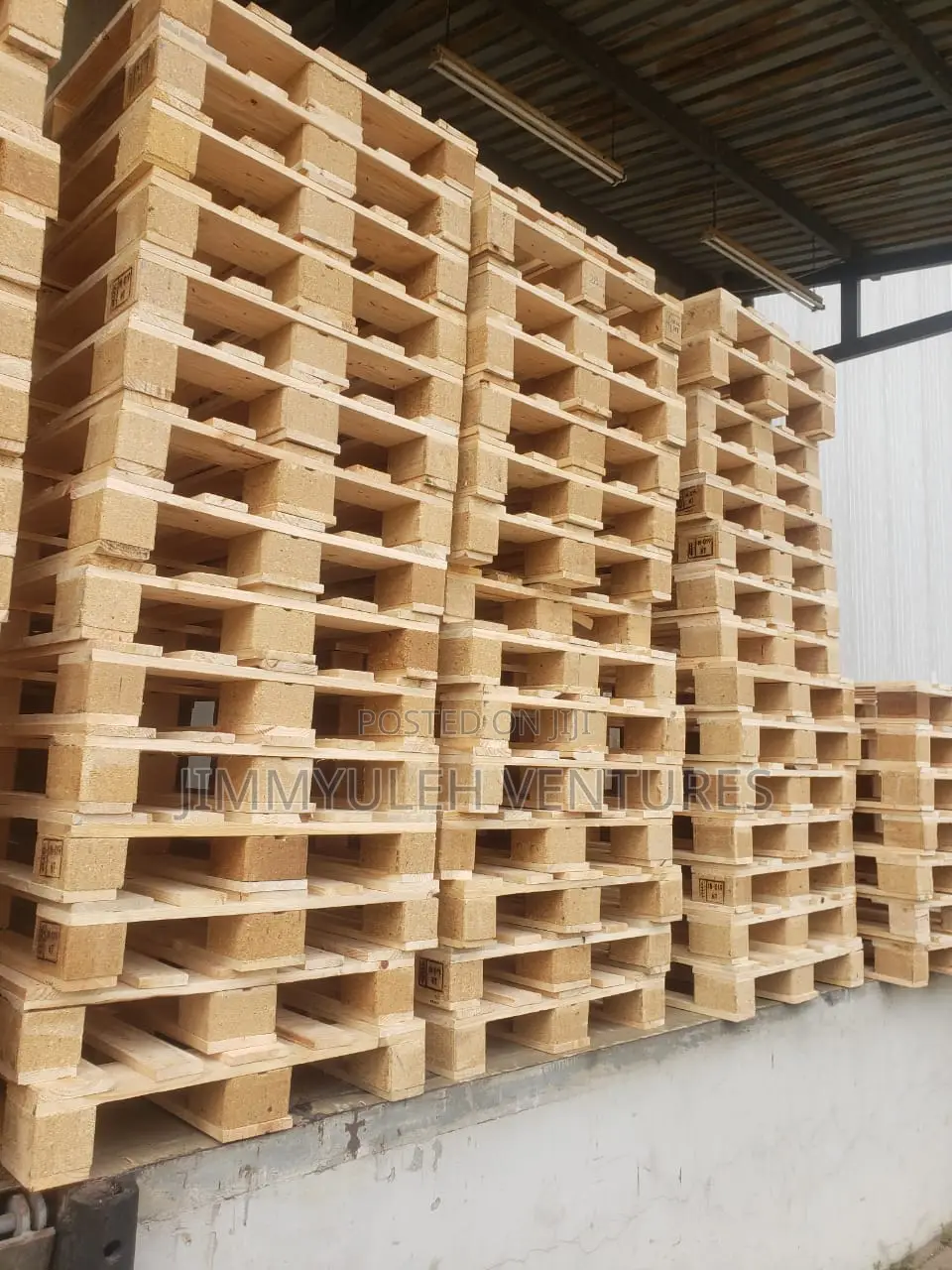 Neat/ Treated Pallets