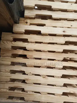 100/120cm Wooden Pallets