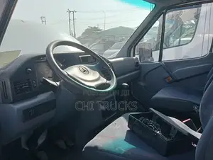 Mercedes-Benz Sprinter 1996 White