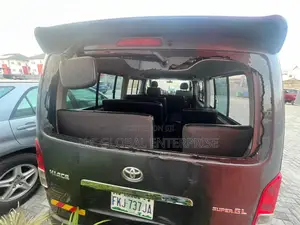 Back Glass For Toyota Hummer Bus Available