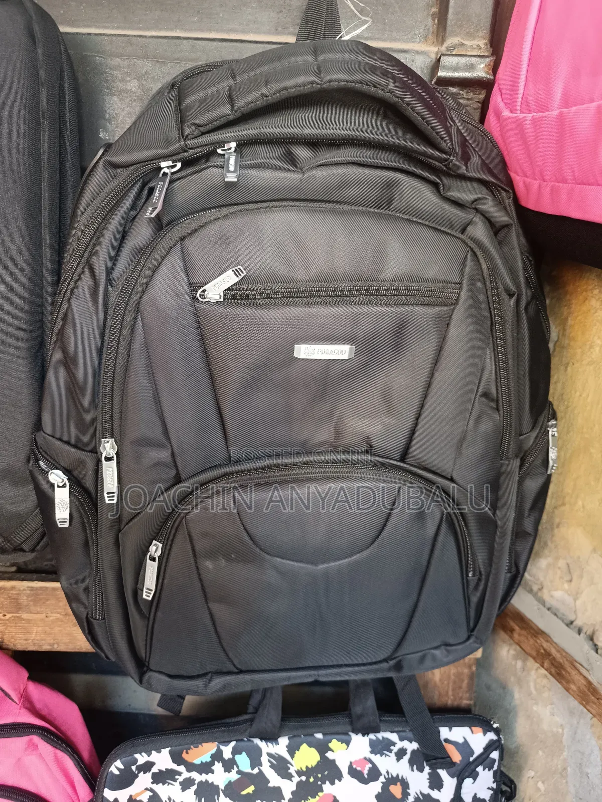 Ponaso 17" Laptop Backpack - Water Resistant