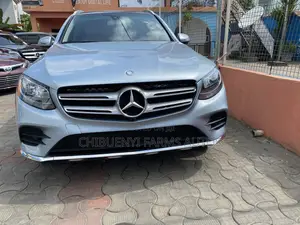 Mercedes-Benz GLC-Class 2016 Blue
