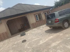 Furnished 3bdrm Bungalow in Ige Estate, Command, Alimosho for sale