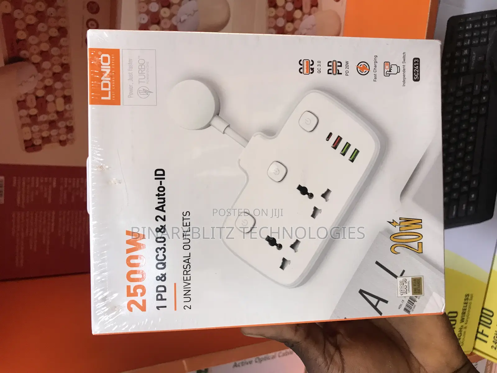 LDNIO Strong Power Outlet With 4 Usb