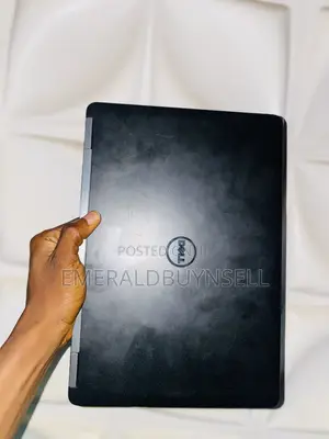 Laptop Dell Latitude 12 E5270 8GB Intel Core I5 SSHD+SSD 256GB