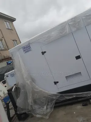 Customer's Choice Perkins 400kva Soundproof Generator