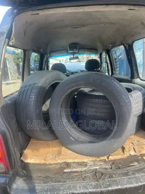 255/55/18 Tires Michelin