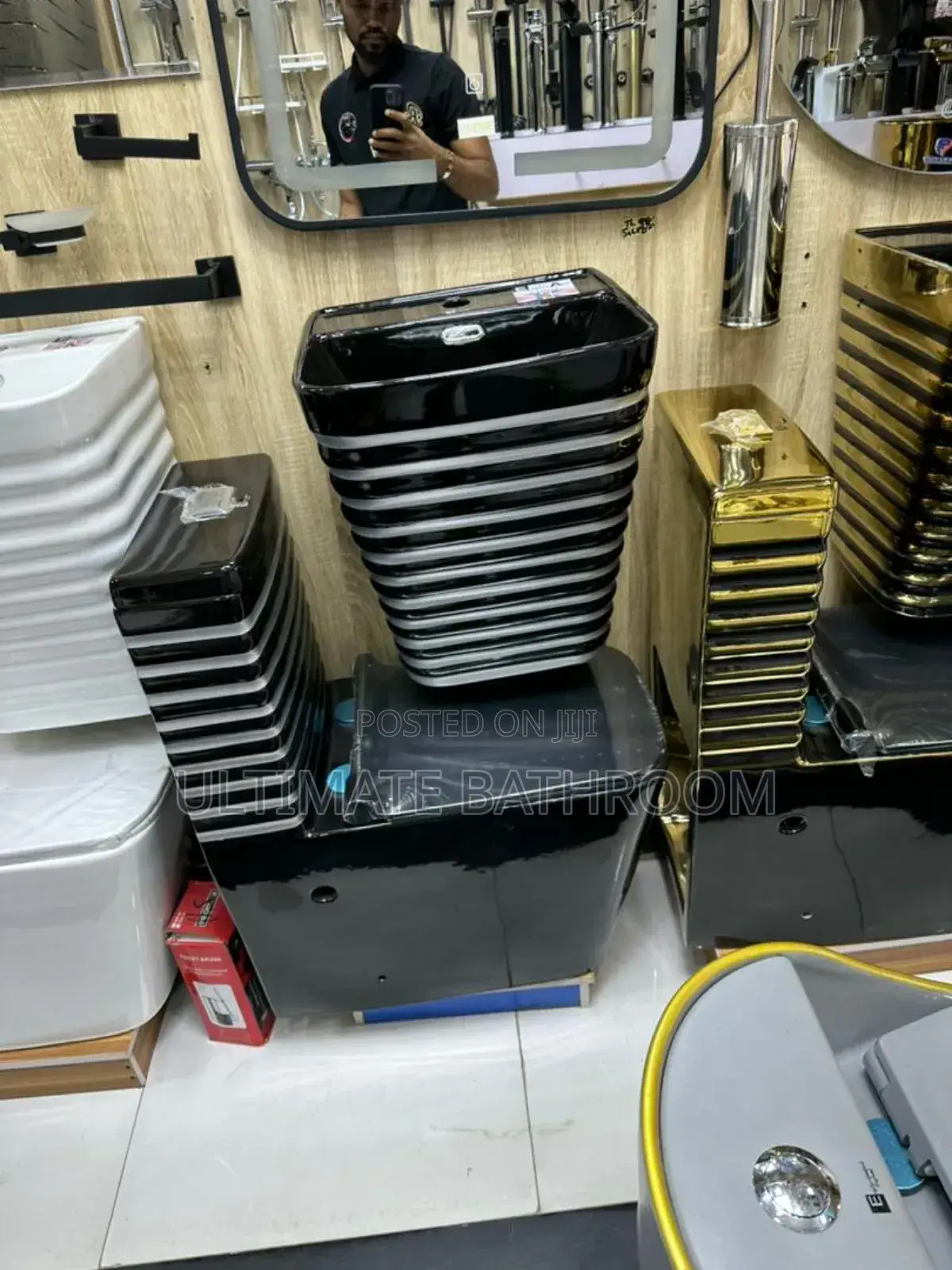 Black Stripe Design W/C With Basin