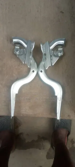 Bonnet Inches Corolla 2015