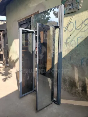 Frameless Window