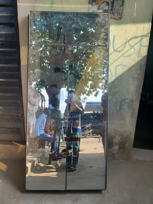 Frameless Window