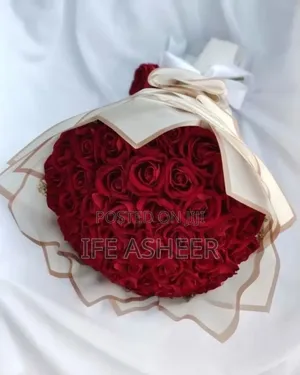 Plenty Scented Rose Flowers - Red