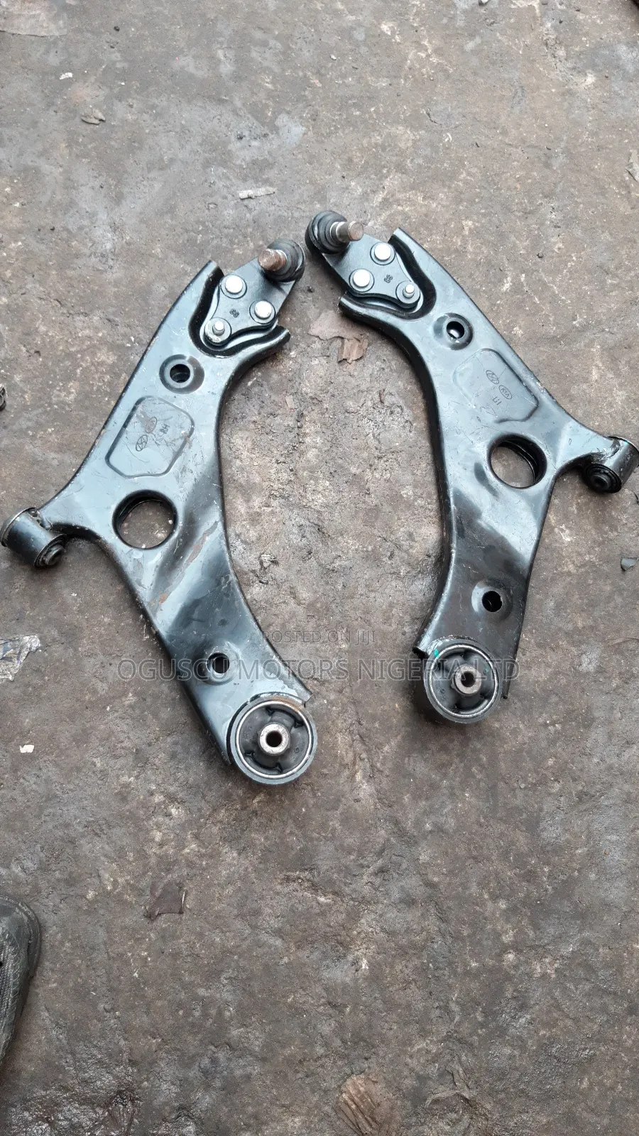 Front Lower Arm Kia Sorento