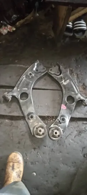 Front Lower Arm Kia Sorento