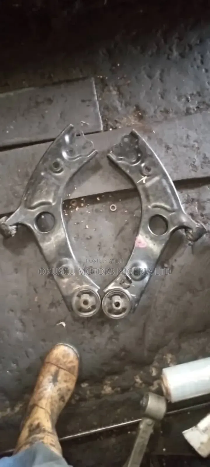 Front Lower Arm Kia Sorento
