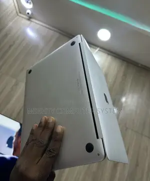 Laptop Apple MacBook Pro 2017 8GB Intel Core I5 SSD 256GB