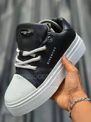 Givenchy Sneakers