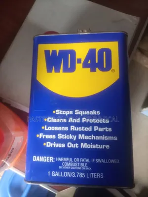 WD-40 490118 Penetrating Oil and Water-Resistant Lubricant