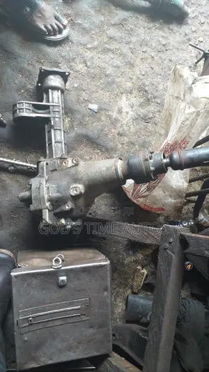 Suzuki Grand-Vitara Axle