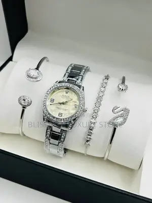 Quality Female Wristwatch Set