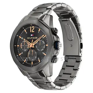 Luxury Tommy Hilfiger Chain Strap Wristwatch