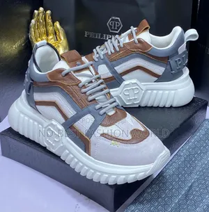 Pure Quality Sneakers