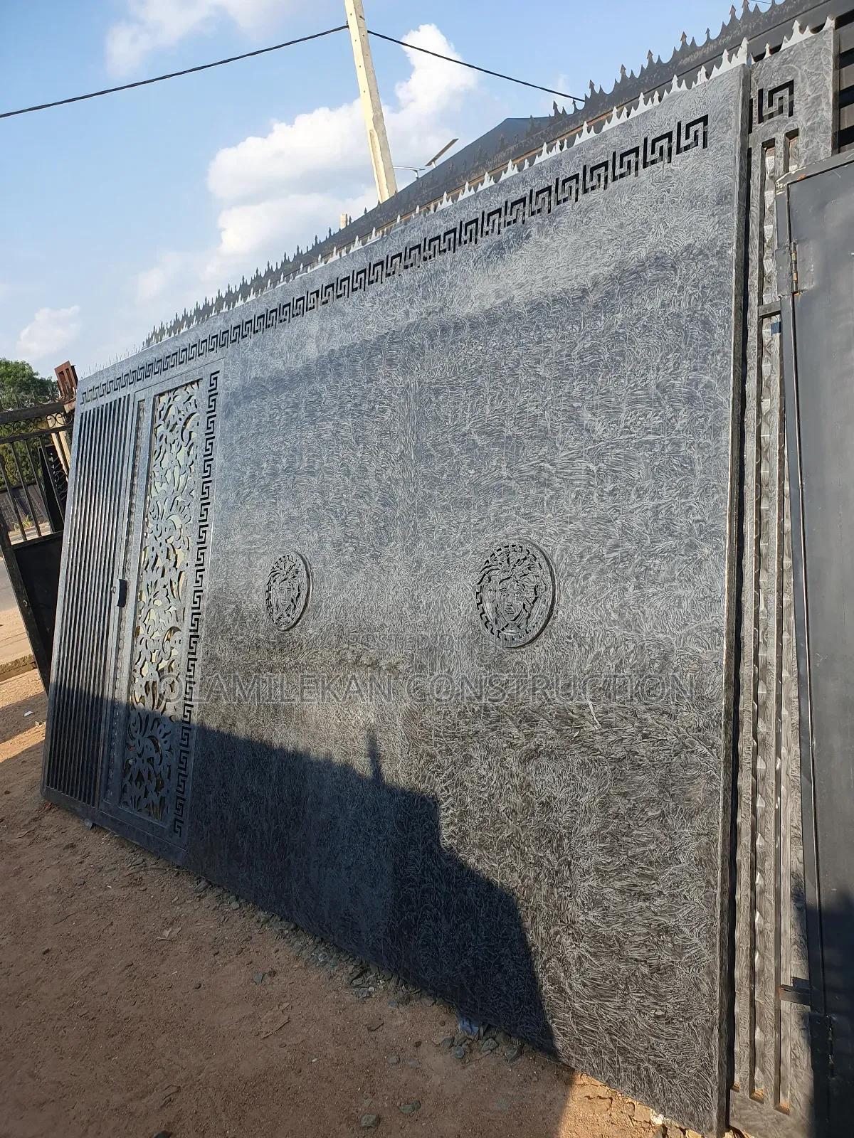Sliding Gate