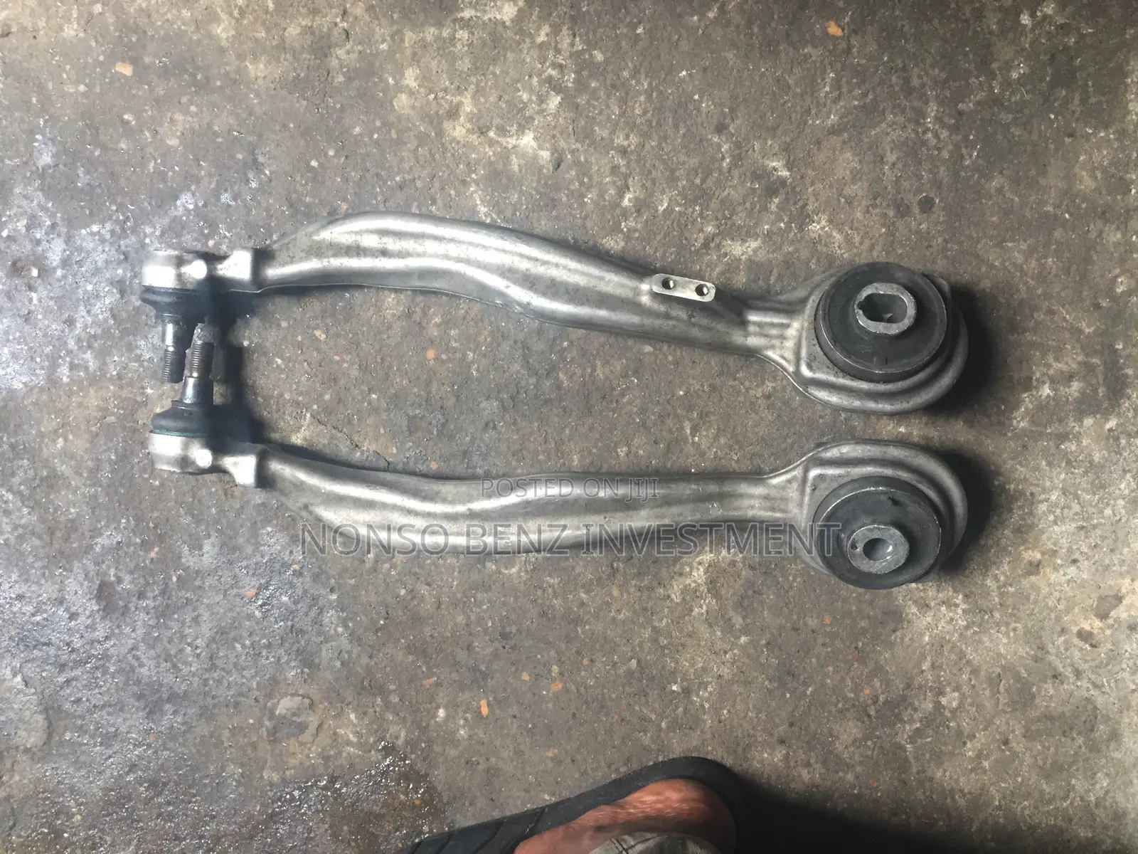 Lower Arm 204 4matic