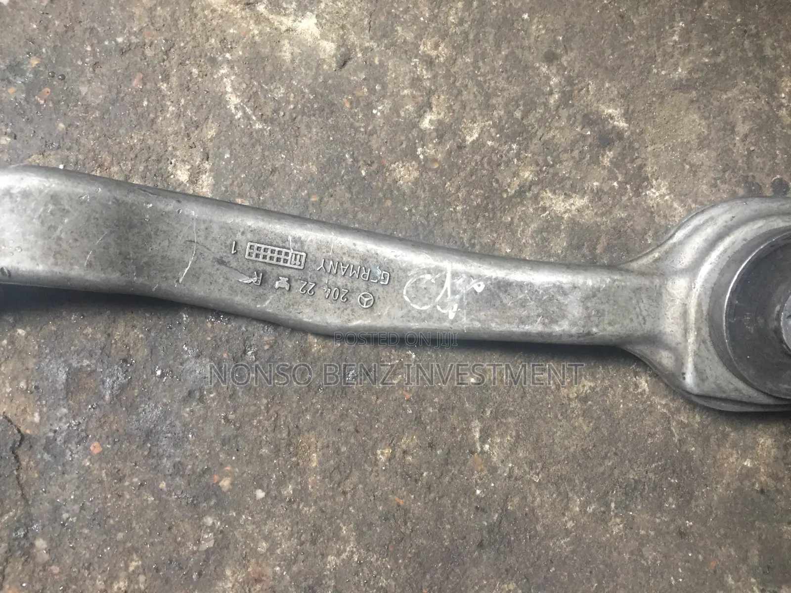 Lower Arm 204 4matic