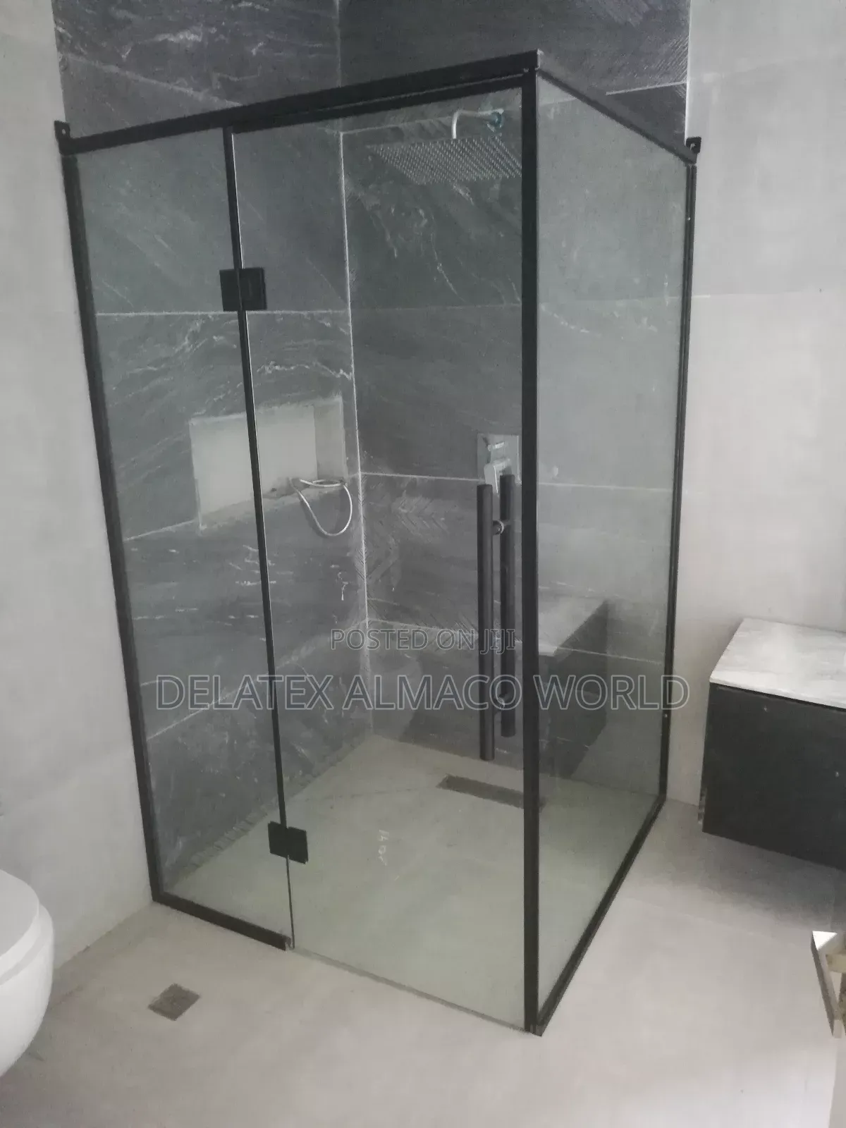 Balcony / Toilet Cubicles