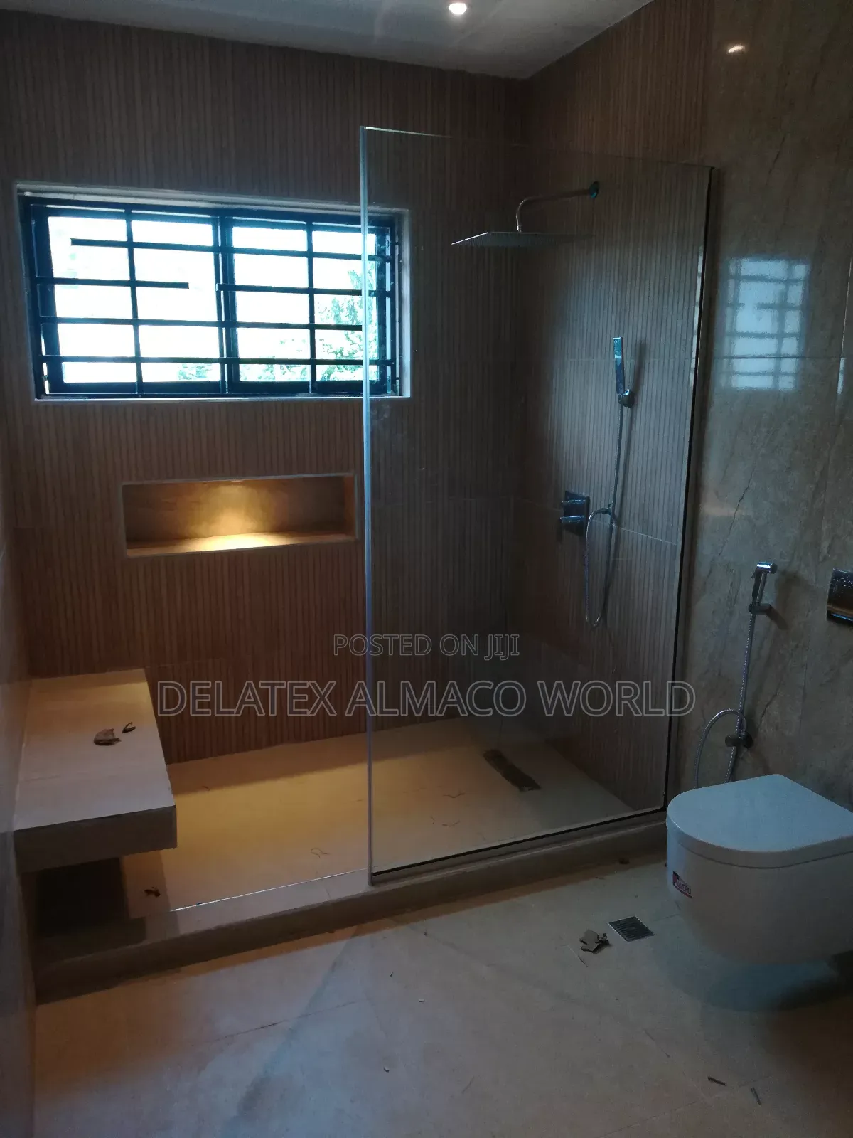 Balcony / Toilet Cubicles