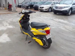 Motorcycle 2017 Yellow