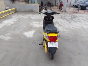 Motorcycle 2017 Yellow