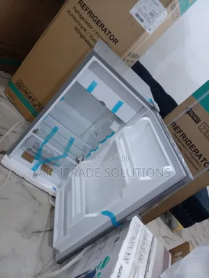 Midea Compact-Series Fridge 85 Litres + Bottle Rack