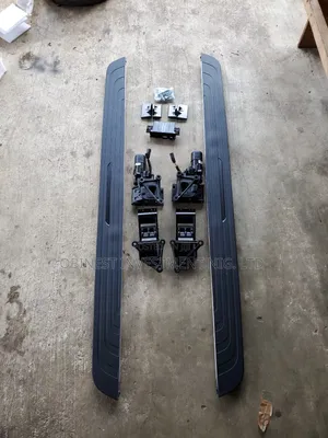 Rangerover 2023 Automatic Side Step.