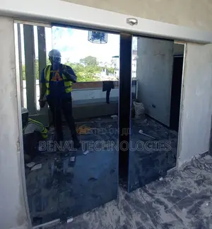 Auto-Detect Entrance Door