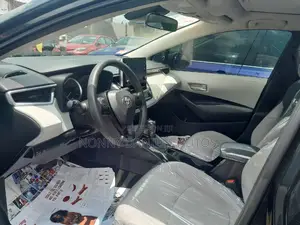Toyota Corolla XLE 2021 Black