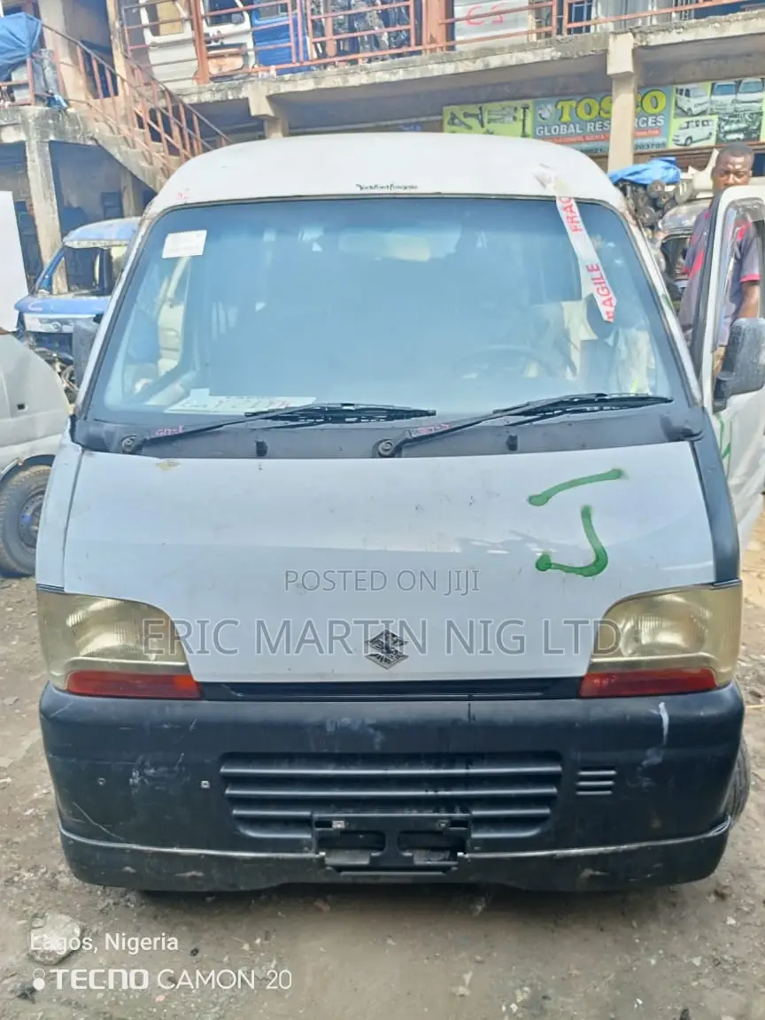 Suzuki APV Minibus 2005 White