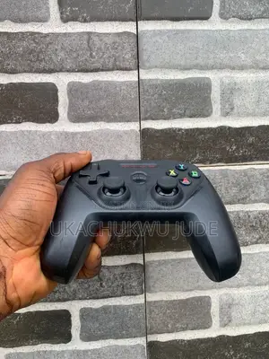 Apple Wireless Game Controller for iPhones and Ios Devices