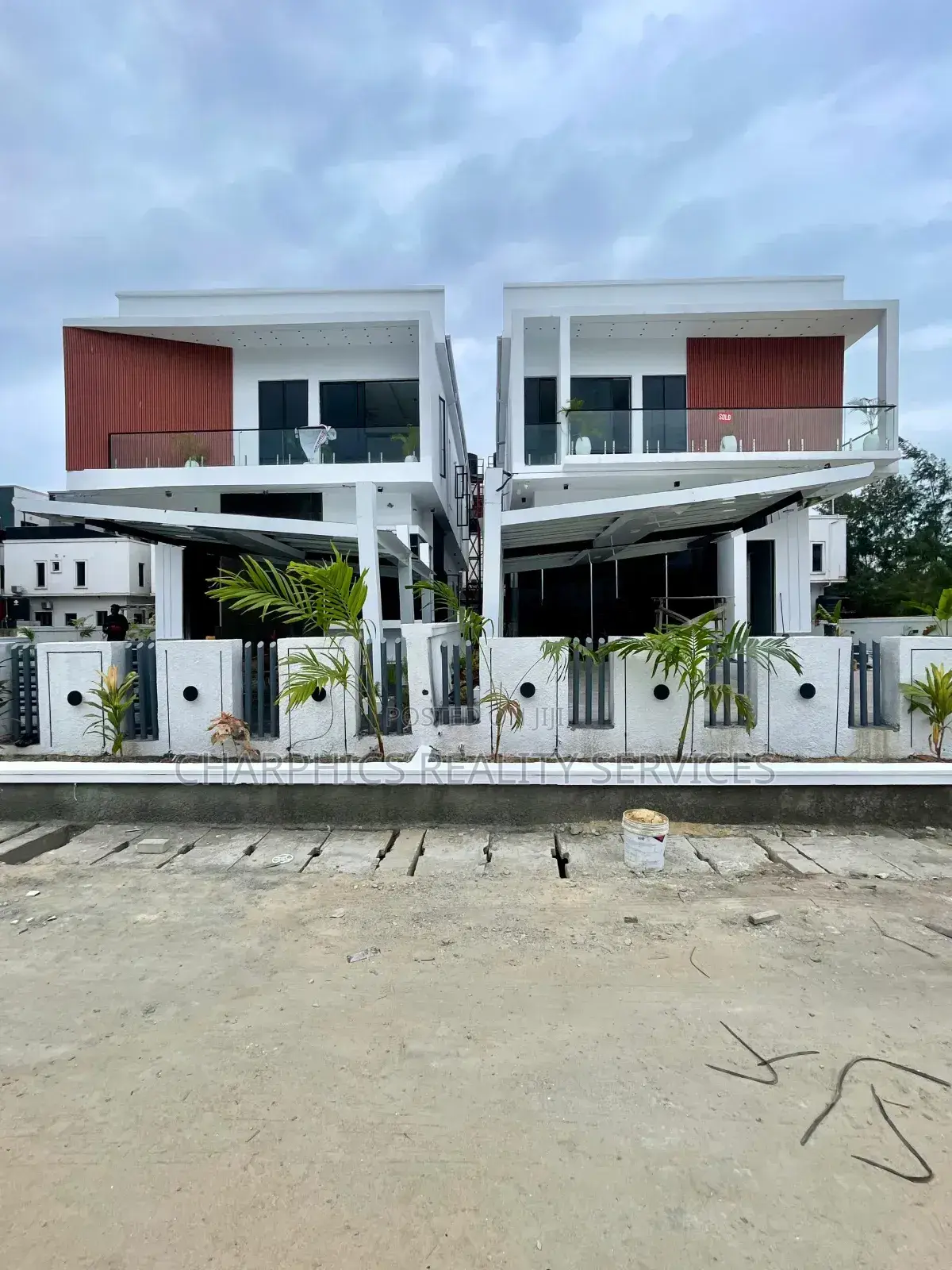 5bdrm Duplex in Lekki for sale