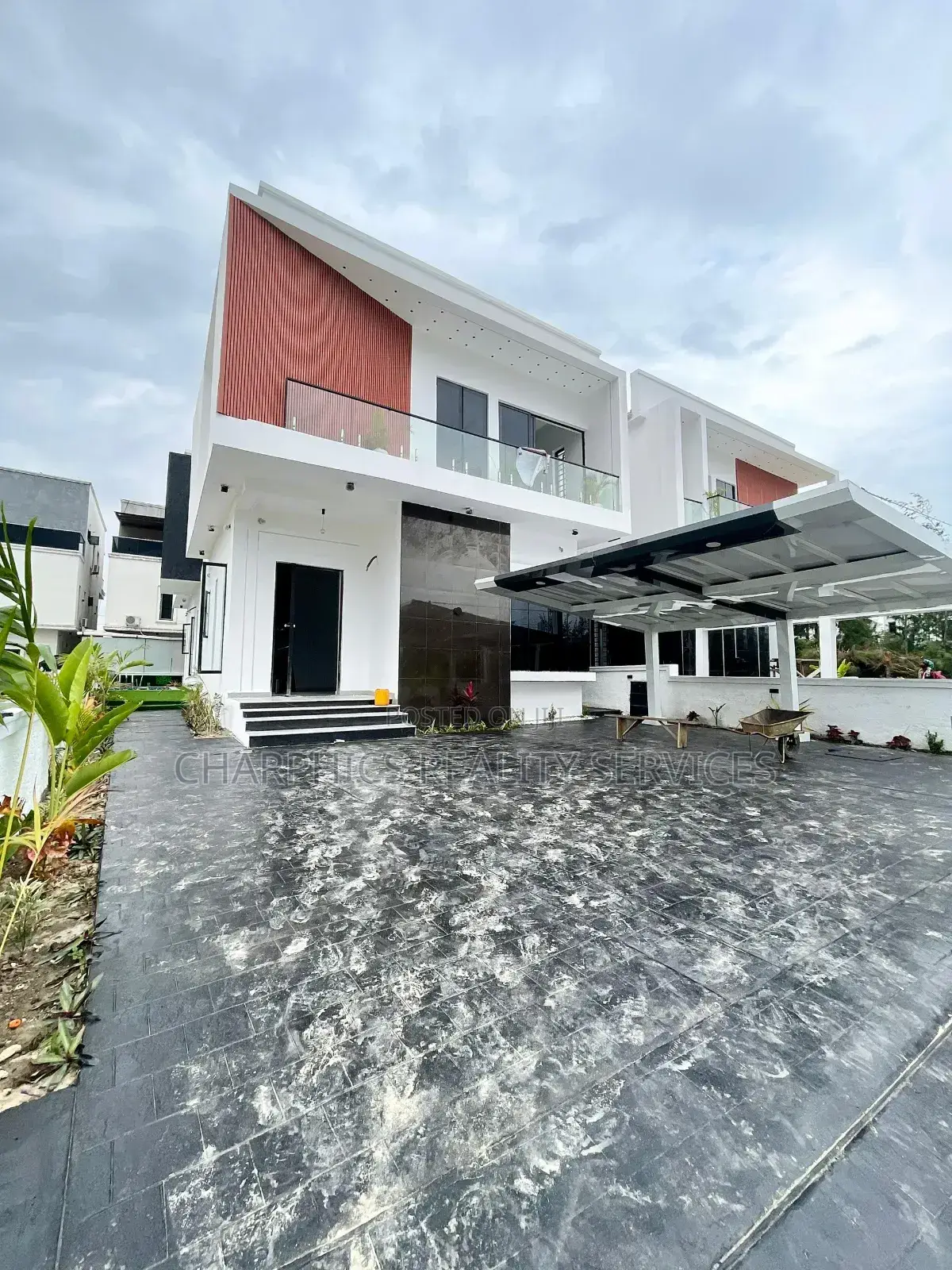 5bdrm Duplex in Lekki for sale