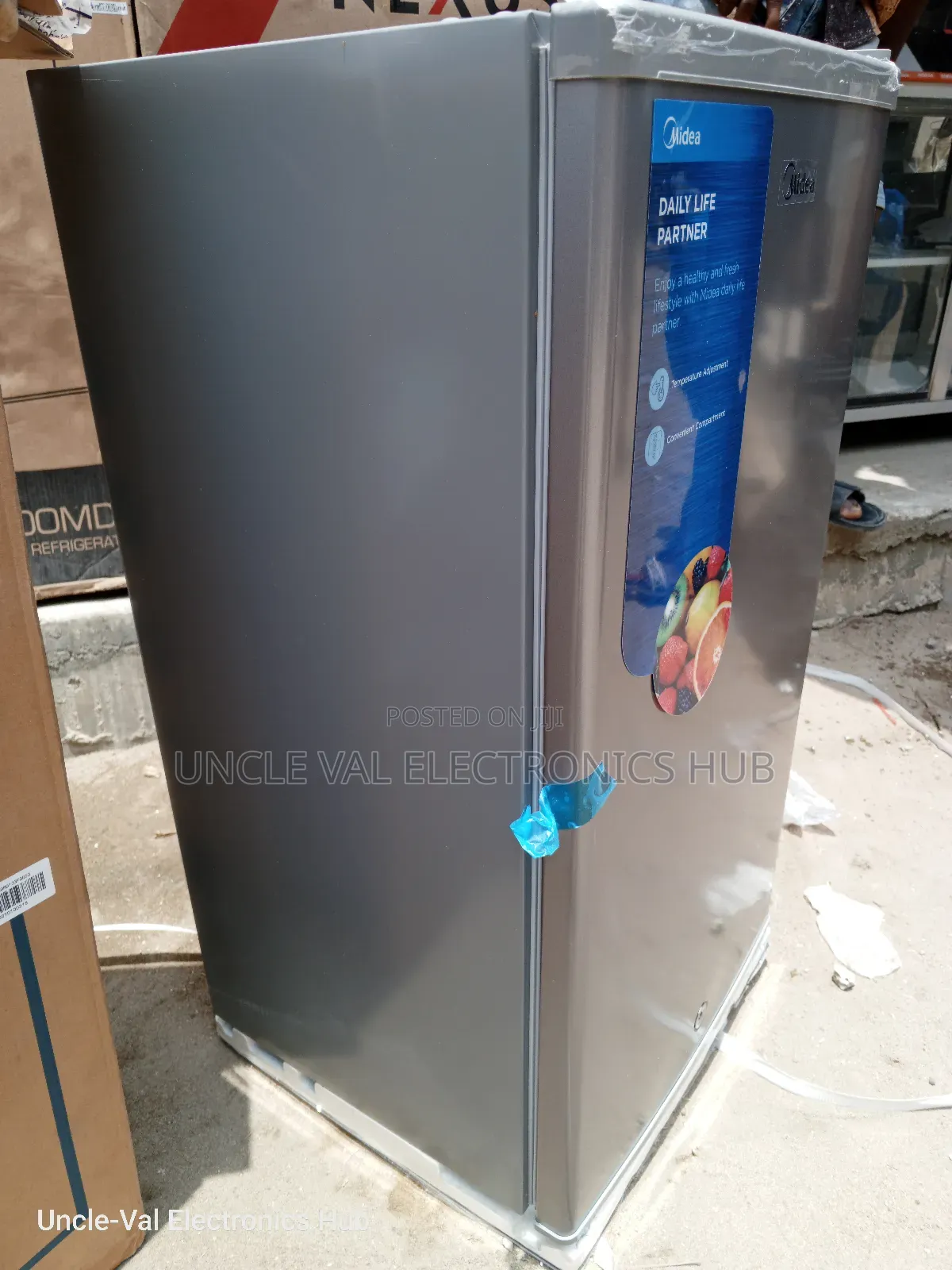 Midea Table Top Fridge