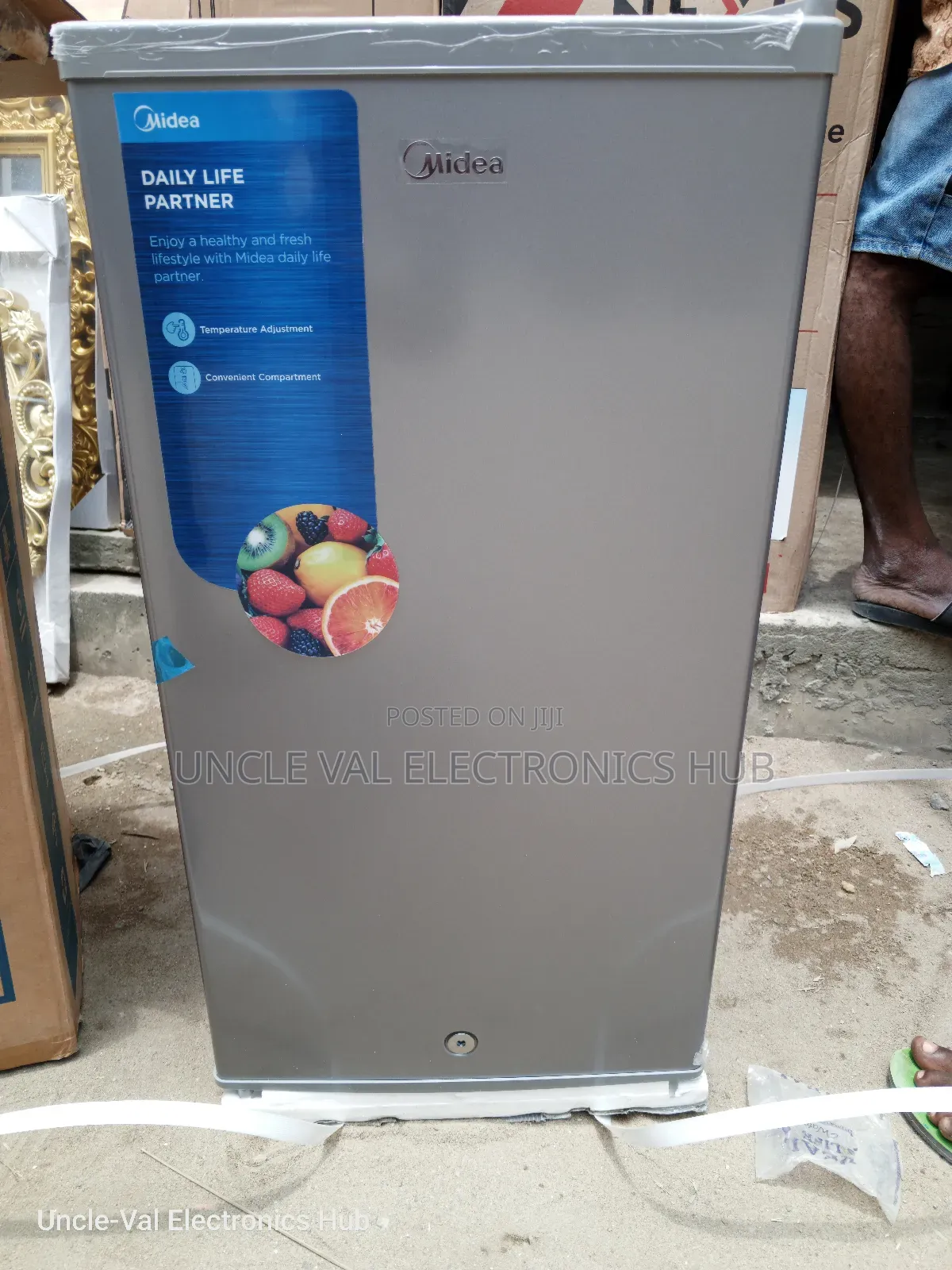 Midea Table Top Fridge